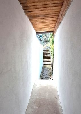 OG Laubengang zum Garten