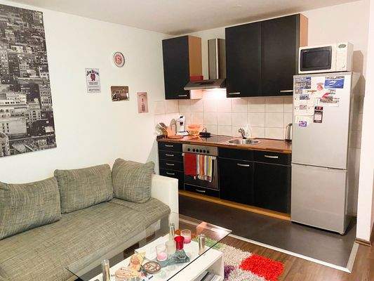 Wohnraum und Küche...!!