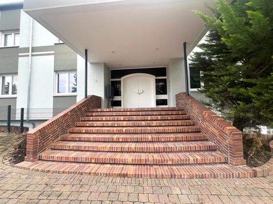 Treppe Vordereingang