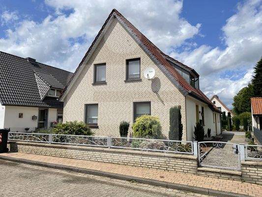 Strassenansicht Hauseingang