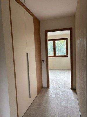 WE 04 - Ankleide.jpg