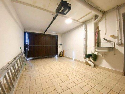 Kellergeschoss - Garage.jpg