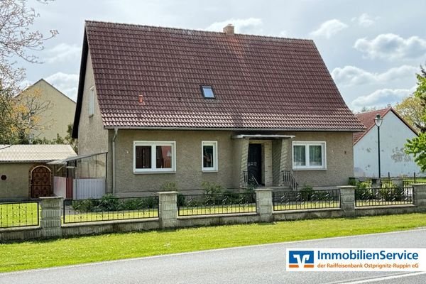 Straßenansicht