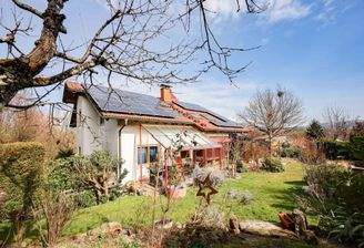 Ansicht Südseite mit Garten