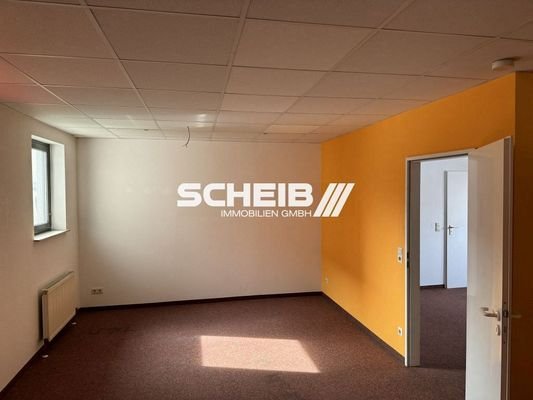teilweise abgehängte Decken