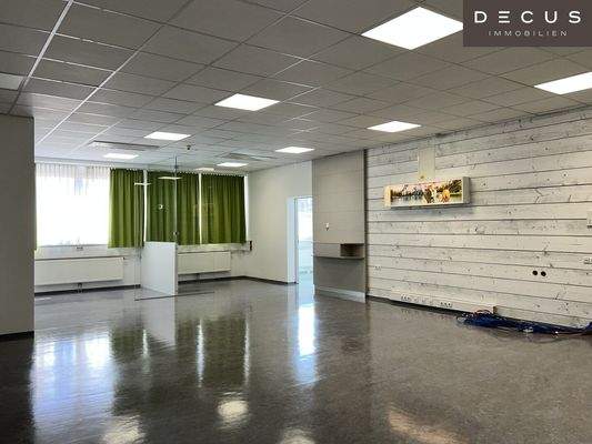 Großraum - von beiden Seiten belichtet