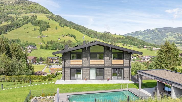 KITZIMMO-Luxusvilla mit Freizeitwohnsitz kaufen - Immobilien Kirchberg in Tirol.