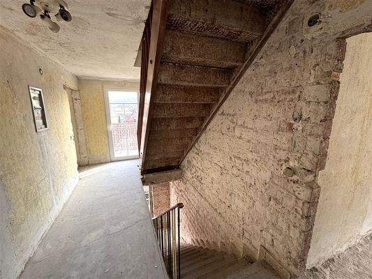 Blick zum kleinen Balkon im OG