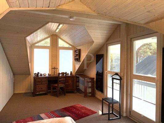 kombinierter Arbeits- und Schlafraum OG