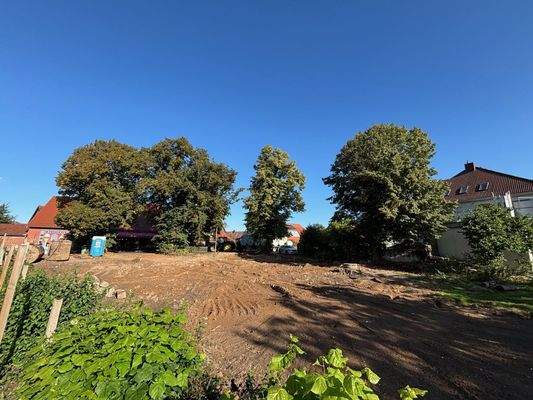 Grundstück Blick zur Straße