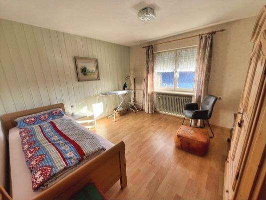 Schlafzimmer UG