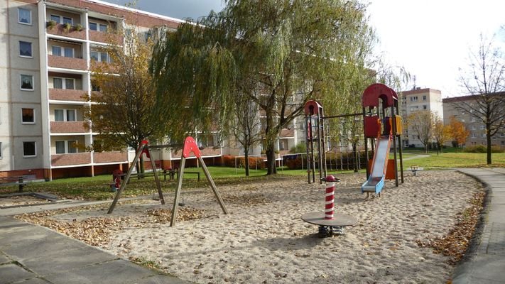 Spielplatz E.-Reinh. Str. (04).JPG
