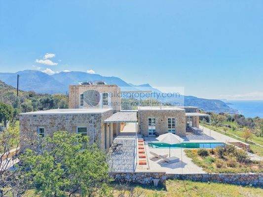 ccf983e43e0e430c9b1f8cd216a60af6-original