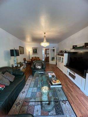 Blick ins Wohnzimmer