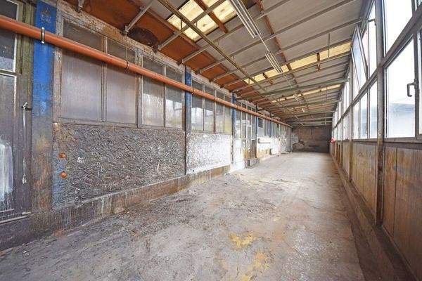 ehemalige Lackierhalle