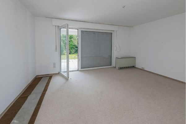 Großes Schlafzimmer mit Terrasse