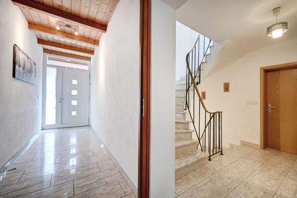 Eingangsbereich – Willkommen im Haus