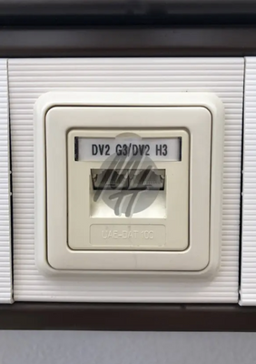 INFOS UNTER: 06171-586000