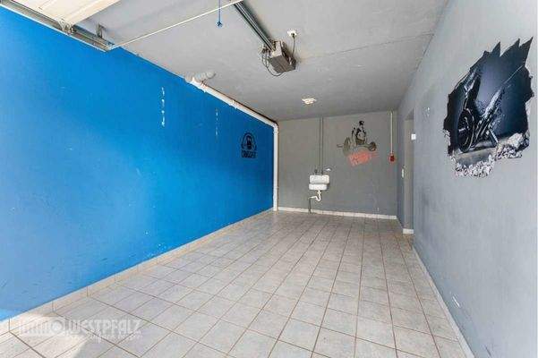 Garage mit Hauszugang