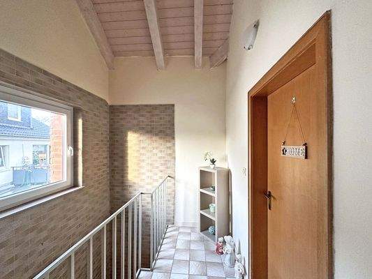 Treppenaufgang zum Dachstudio