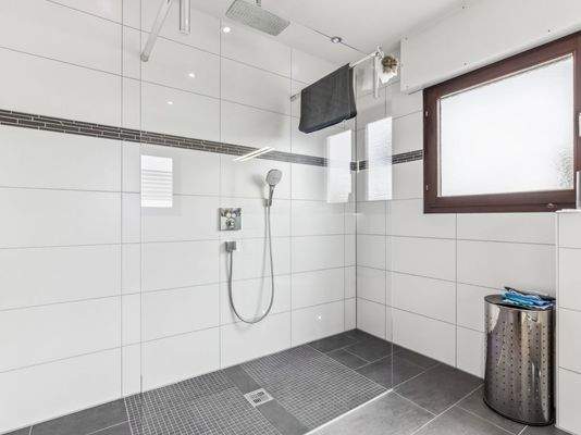 Badezimmer Ansicht Dusche