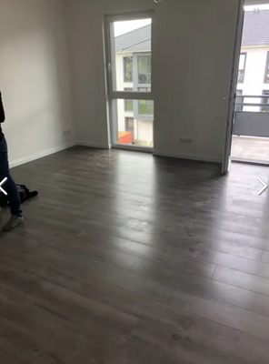 Wohnzimmer it Zugang zum Balkon