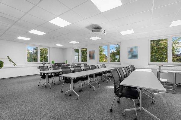 5Plus Immo Gewerbeobjekt Miete Würselen