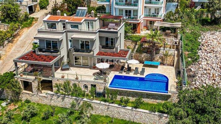4-Bedroom Villa with Infinity Pool in Kaş Kalkan