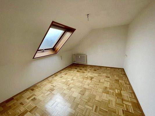 Arbeits- oder Kinderzimmer