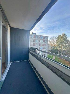 Loggia mit Zugang zum Wohnzimmer