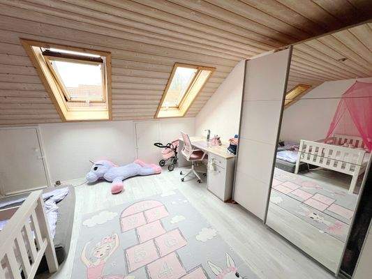 2. OG Kinderzimmer 2