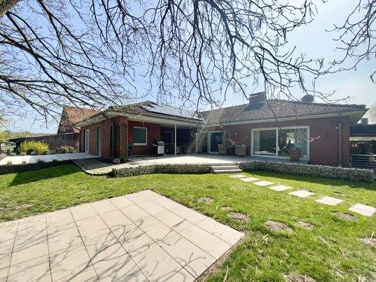 zwei getrennte Terrassen.....