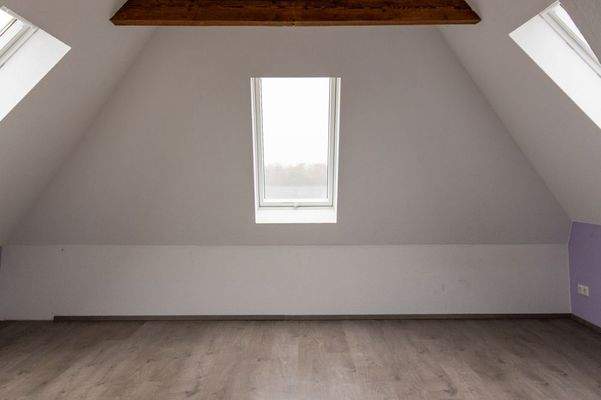 Kinderzimmer im Spitzboden 