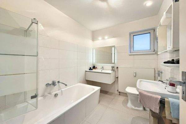 1.OG Bad digital modernisiert