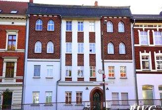 Exposé - Straßenfront