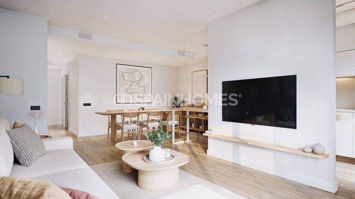 Spacious Apartments in a Complex with Pool and Garden in Málaga