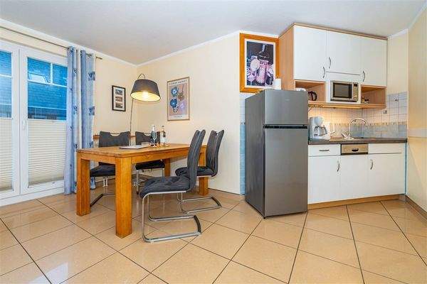 Wohnzimmer mit Küchenzeile