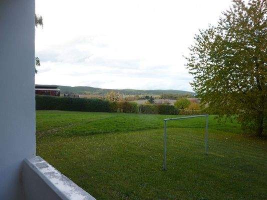 Blick Balkon (Wohnzimmer)