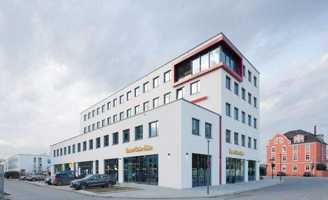 Ärztehaus I Candis.jpg