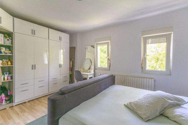 großes Schlafzimmer