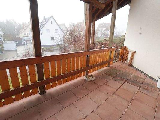 Balkon mit Abgang zum Garten