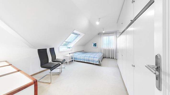 Schlafzimmer 2 OG