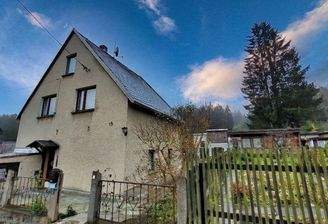 Giebelseite/Frontansicht 