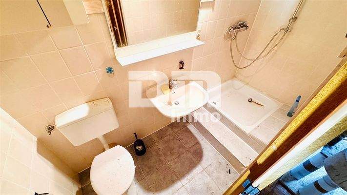 WE2 OG / DG Badezimmer 2 / Dusche