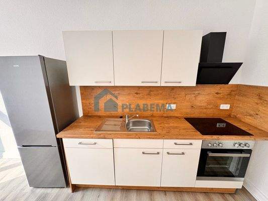 Küche mit Einbauküche