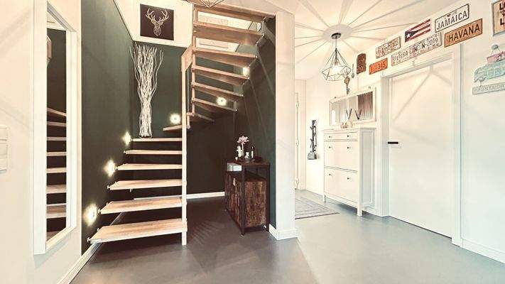 Diele und Innentreppe