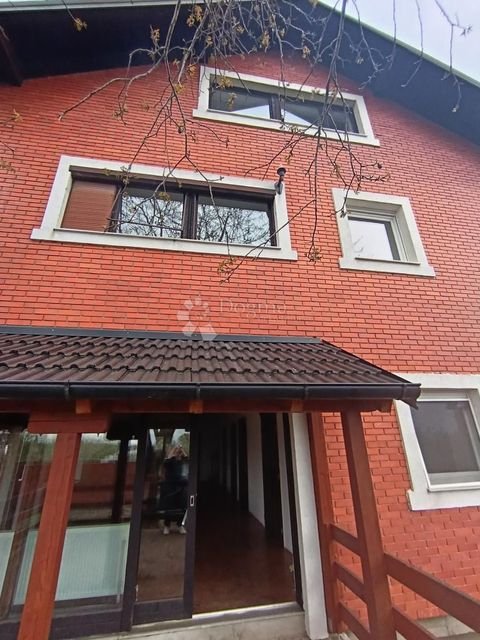 Centar Häuser, Centar Haus mieten 