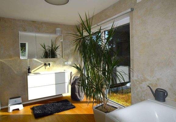 lichtdurchflutetes Bad.JPG