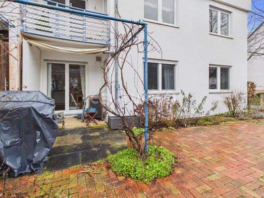 Terrasse und gepflasterter Außenbereich