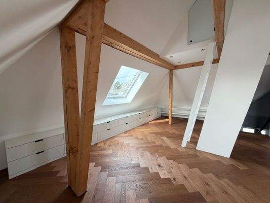 Schlafen / Büro / Gym im DG